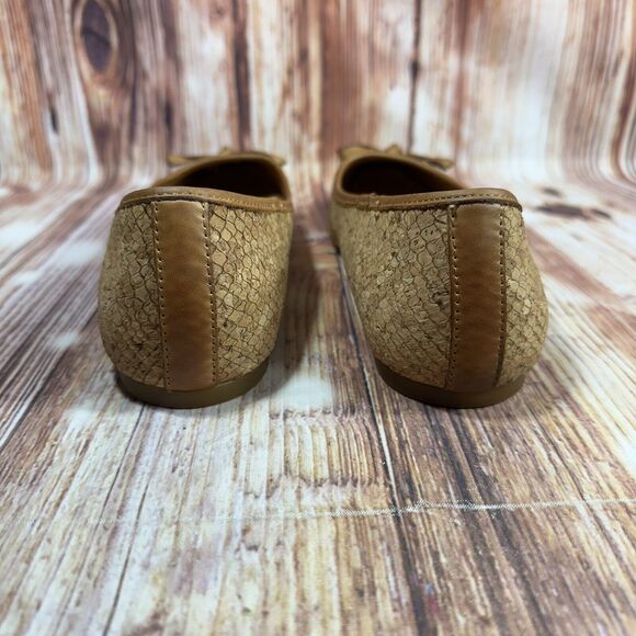 Born CARRIE Women's Size 9 Tan Brown Cork Snake Print Ballet Flats Loafers Shoes - Picture 4 of 10